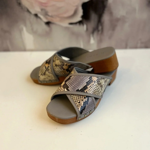 ! M. Gemi snake print womens shoes, size 10 - Picture 3 of 6